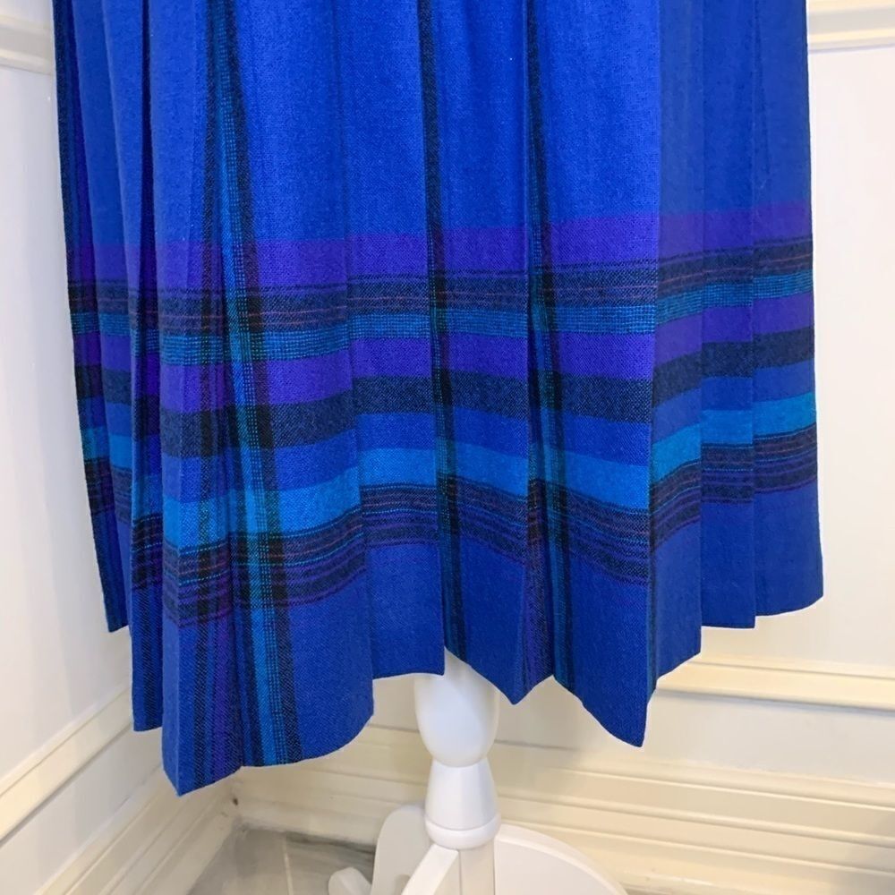 Pendleton knife pleat tea length skirt - Picture 4 of 5